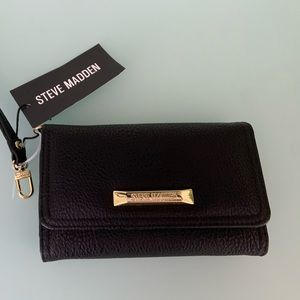 Steven Madden women’s wallet wristlet black